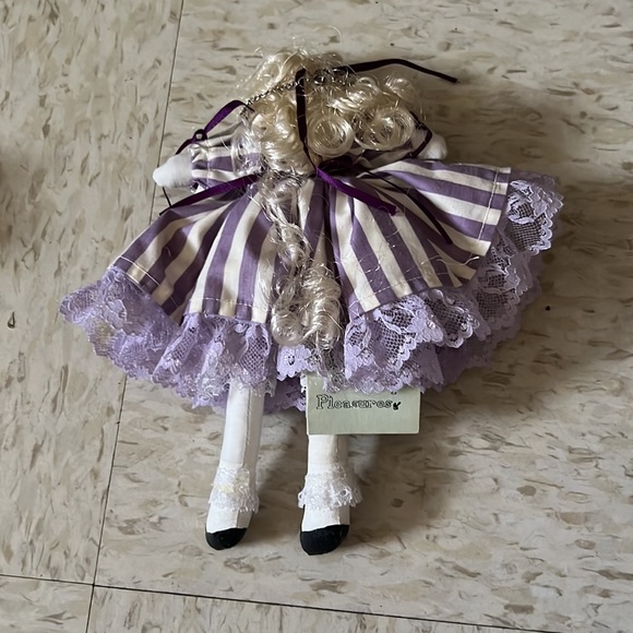 Two Simple Country Pleasures Dolls - Picture 8 of 10